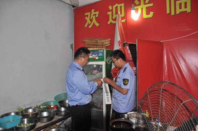 上下聯(lián)動 部門配合 中心街街道全力推進“五小行業(yè)”整治工作